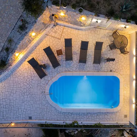 Villa Ole Mediterranean Stone With Pool *